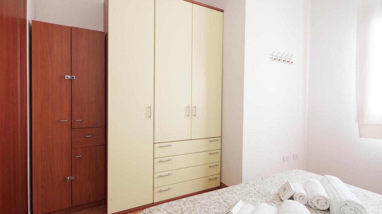 Apartment Carlotta's House